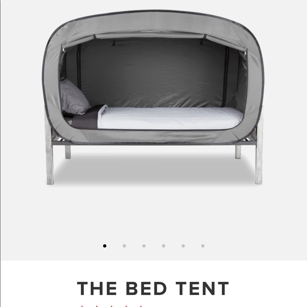 Privacy pop for twin bed